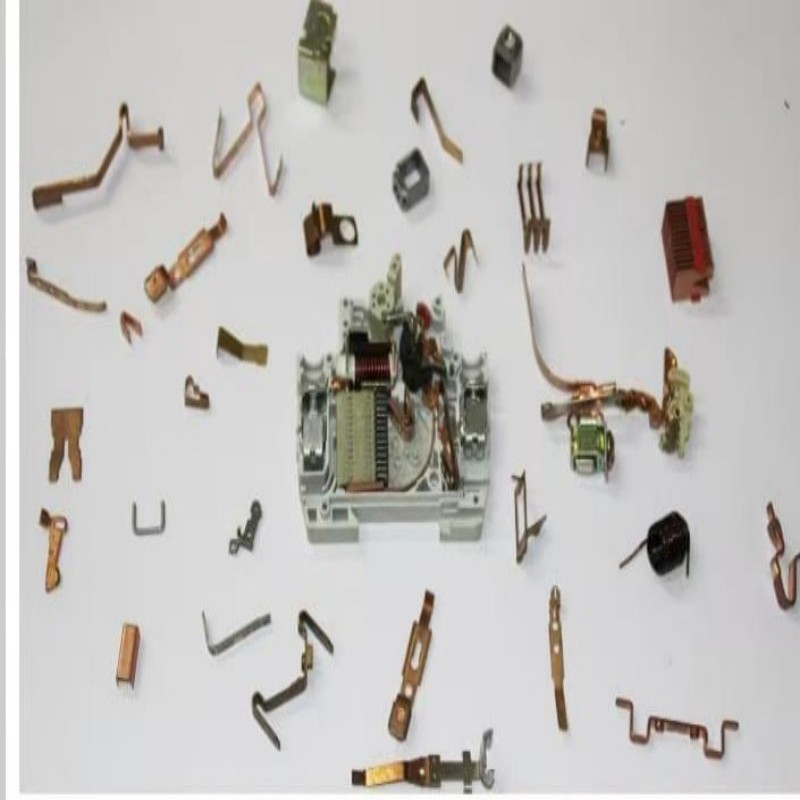 नली क्लैंप को यांत्रिक रूप से घाव कैसे करें?